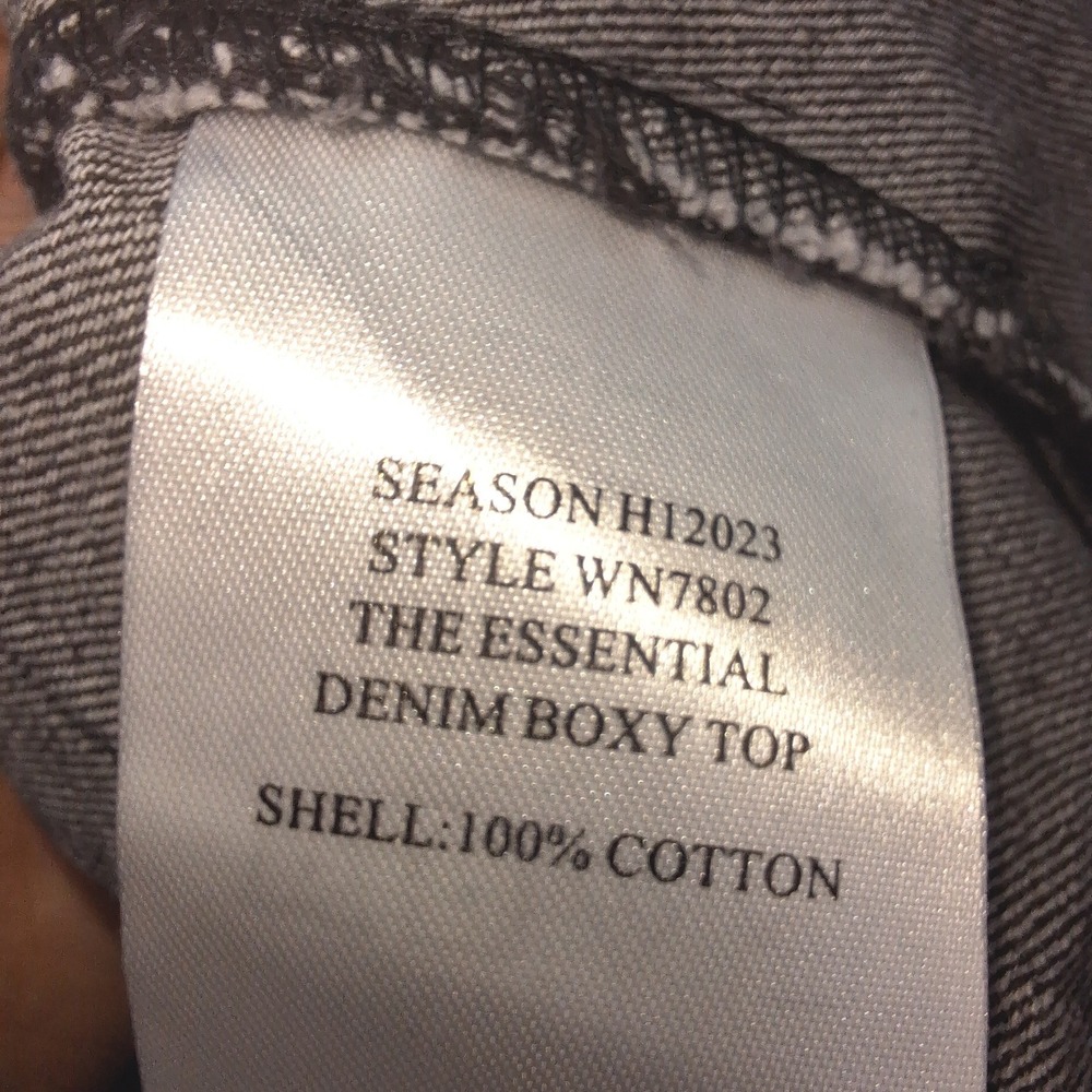 Wildfang Shirt Womens‎ Large Black Essential Denim Boxy Top  Distressed Raw Hem - Picture 8 of 9